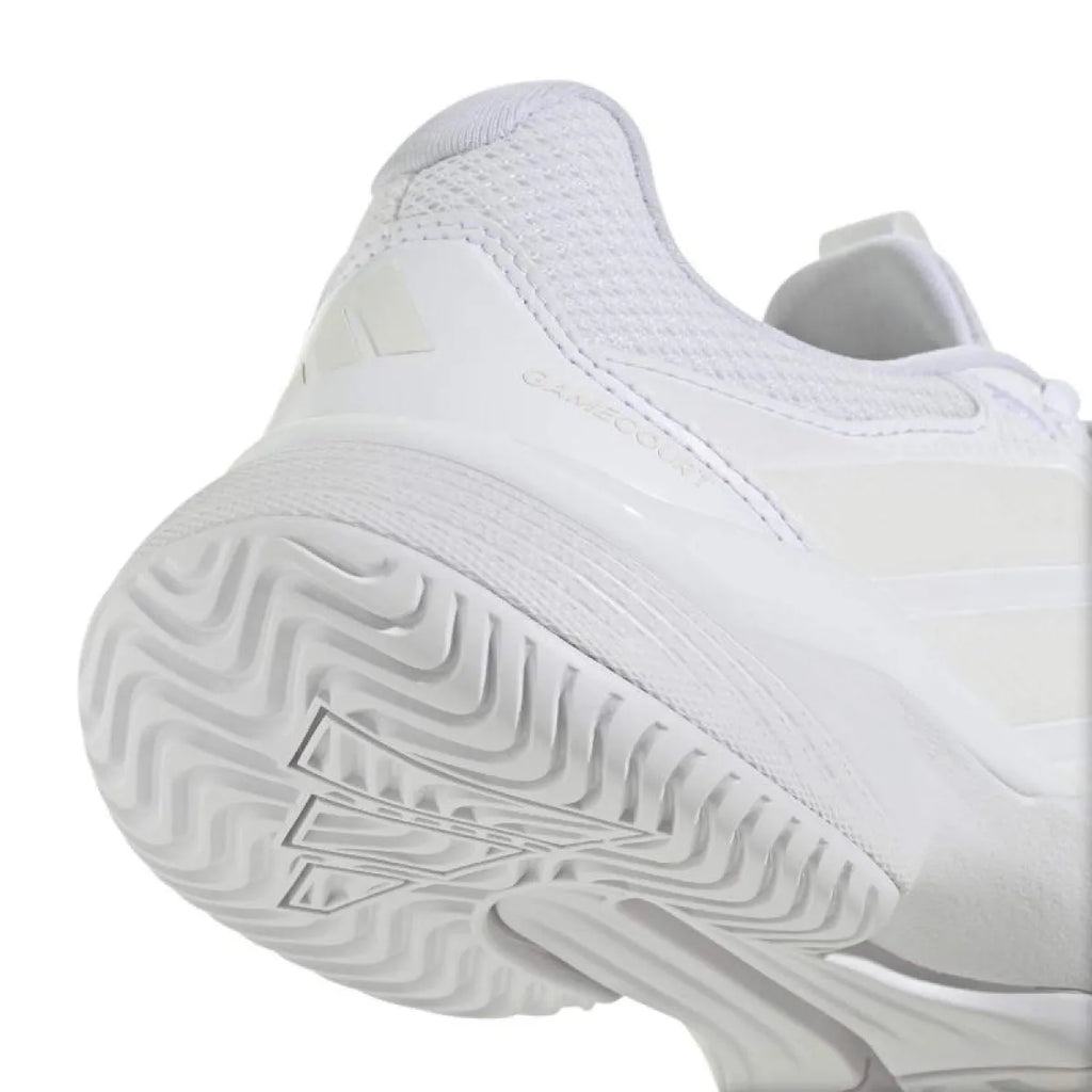 Chaussures padel femme Adidas GameCourt 3 blanc — vue en perspective