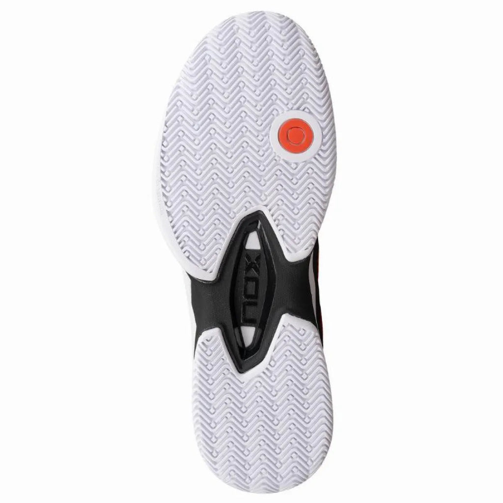 Chaussures padel Nox AT10 Pro noir rouge — vue de profil