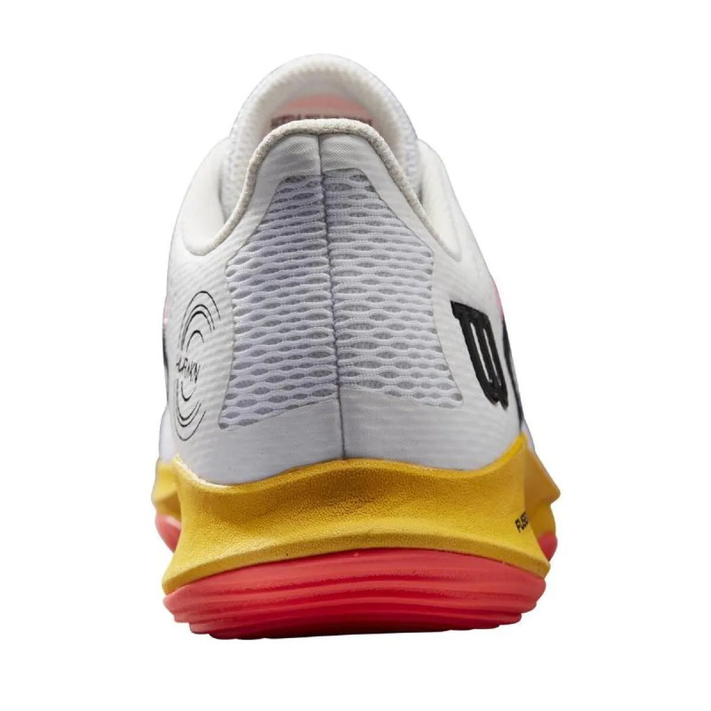 Chaussures padel Wilson Hurakn 2.0 blanc doré corail — vue en perspective