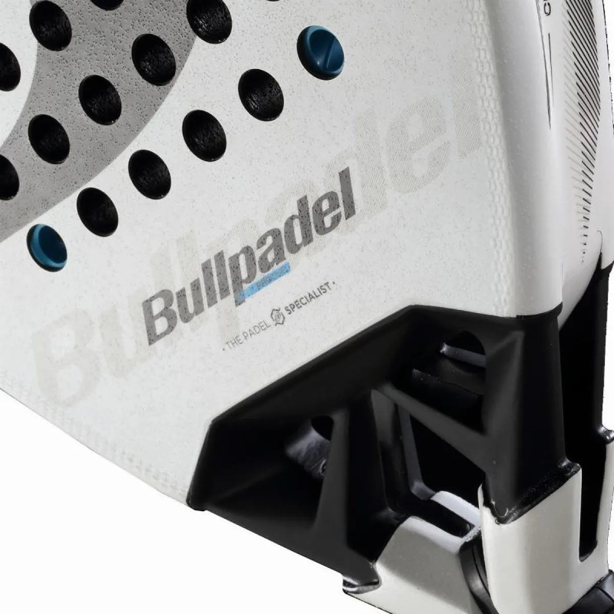 Raquette padel Bullpadel Juan Tello Vertex 05 2026 — vue angle