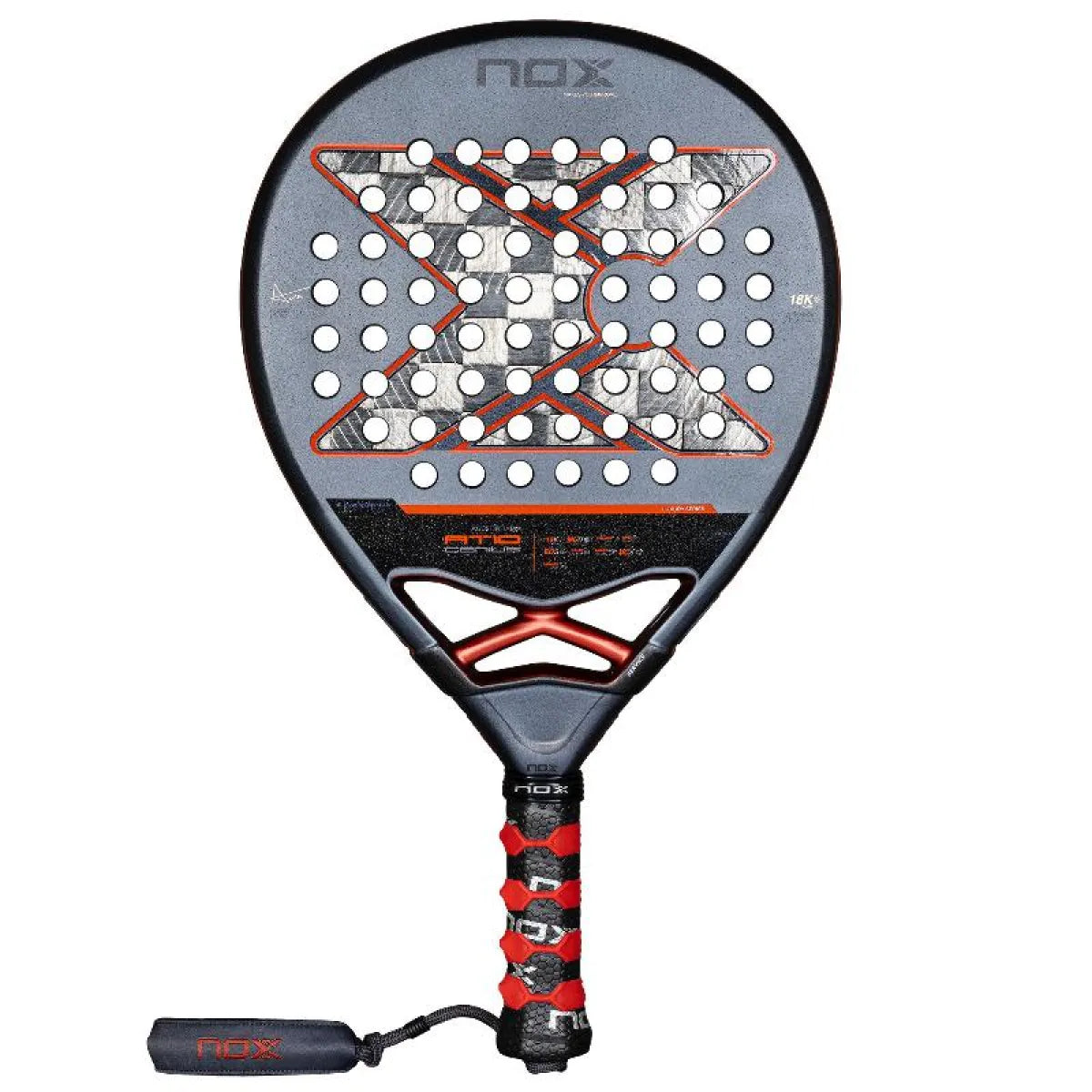 Raquette padel Nox Agustin Tapia AT10 Genius 18K Alum 2025 — vue en perspective