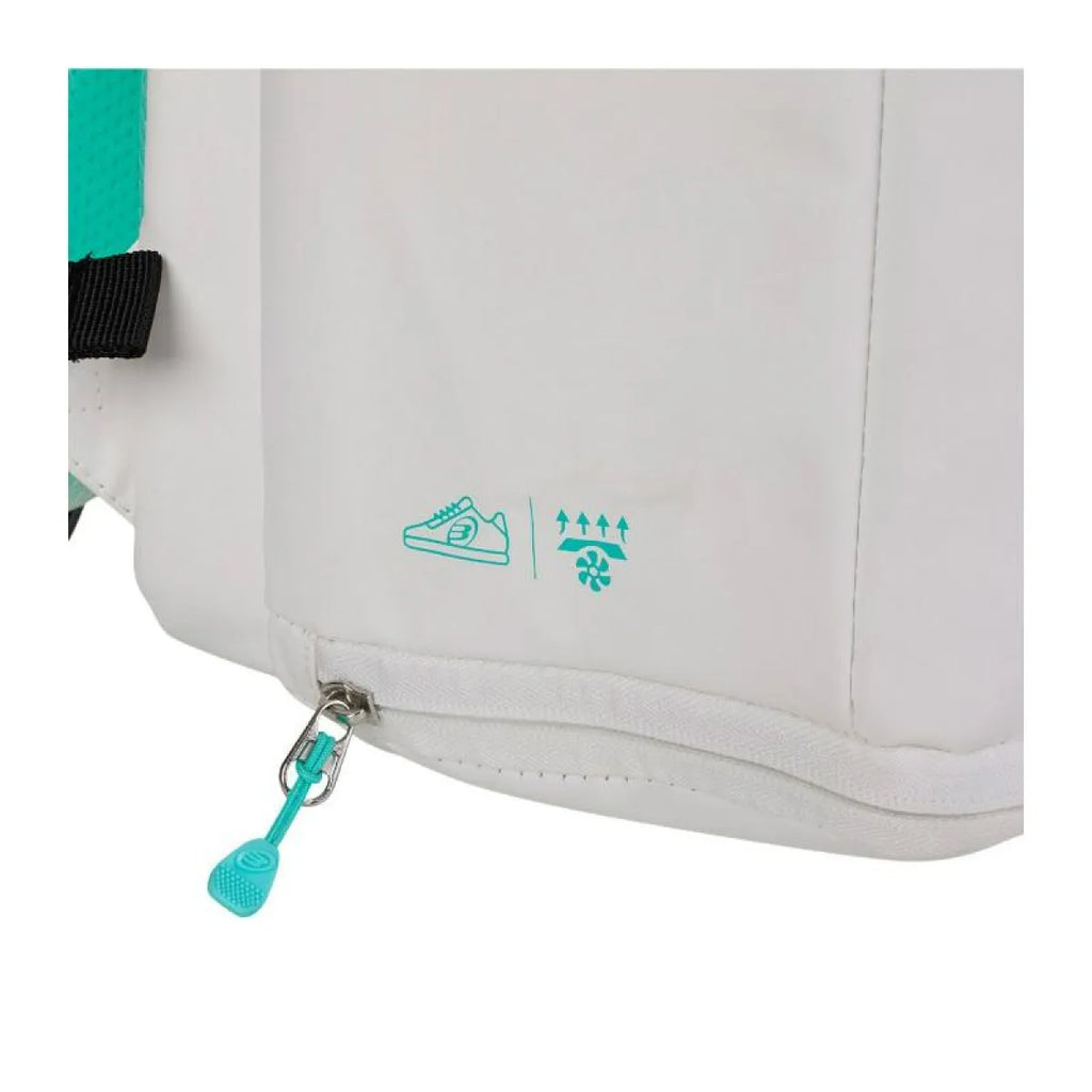 Sac à dos Bullpadel Vertex 04 Woman BPM25007 blanc — vue en perspective