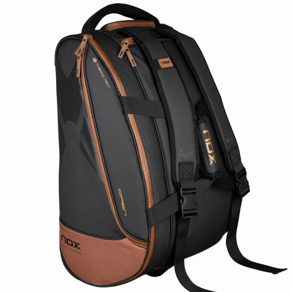 Sac de padel Nox AT10 Luxury Open Series noir marron — vue de profil
