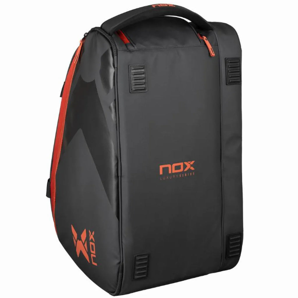 Sac de padel Nox AT10 Luxury Open Series noir rouge — vue de dessus